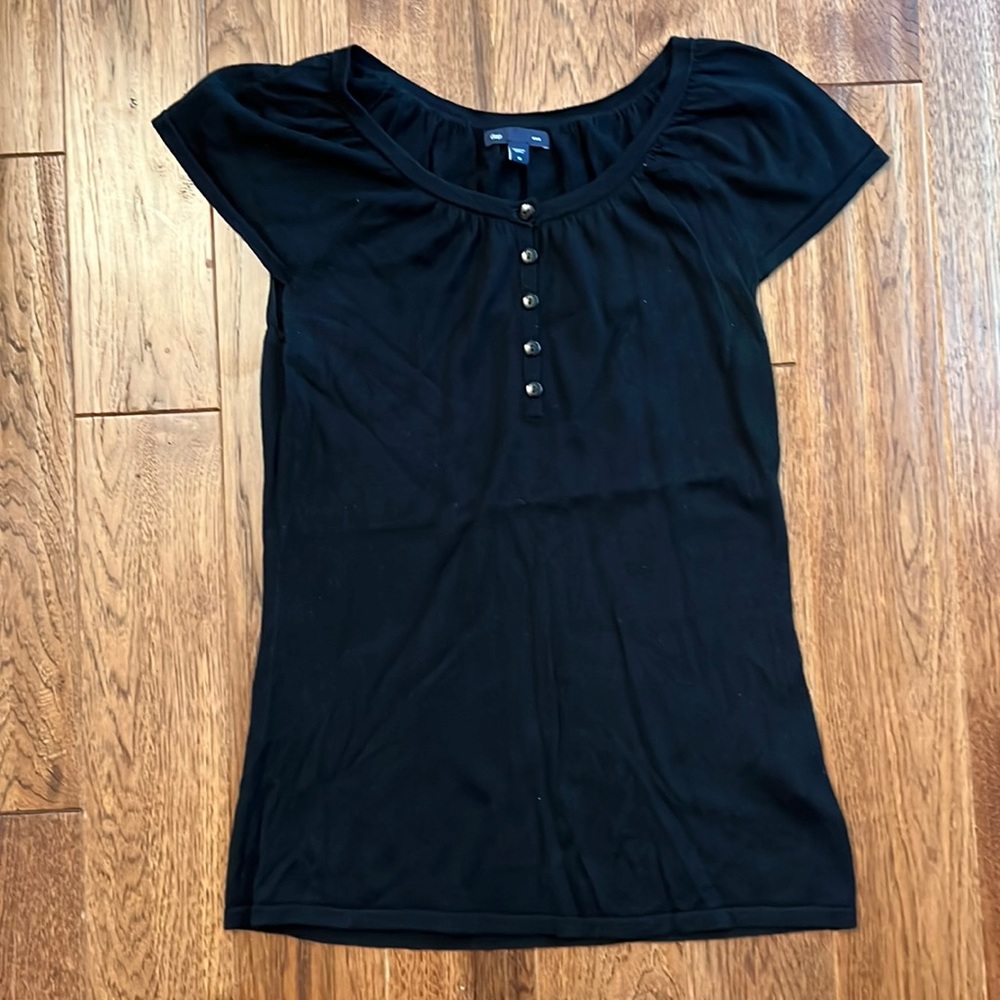 Gap Black Short Sleeved Thin Sweater Size M - Picture 2 of 5